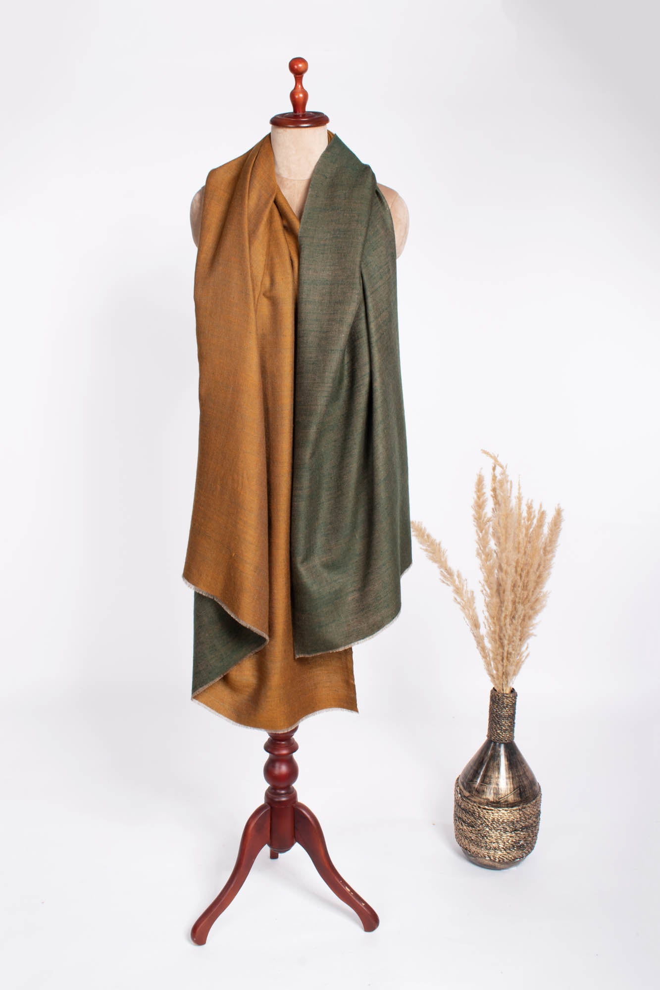 Gold Green Dorukha Handloomed Pashmina Shawl - MALDON Shahkaar