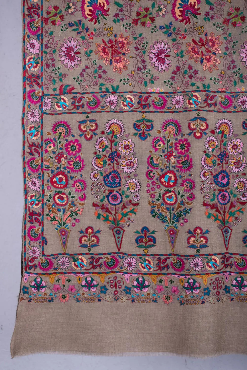 WOODBRIDGE - 40x80" Shahkaar